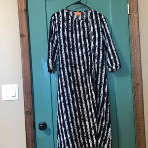 5 for $25🎈 Deela dress